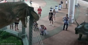 ไดโนเสาร์ เคลื่อนไหวได้เหมือนจริงมาก