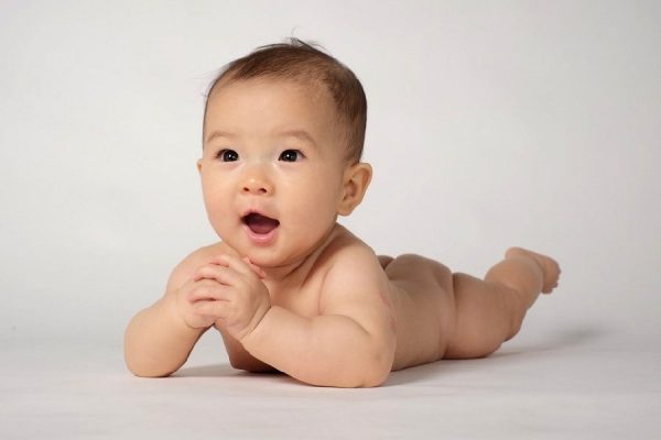 พัฒนาการเด็กทารก อายุ 3 เดือน พัฒนาการเด็กทารก อายุ 3 เดือน